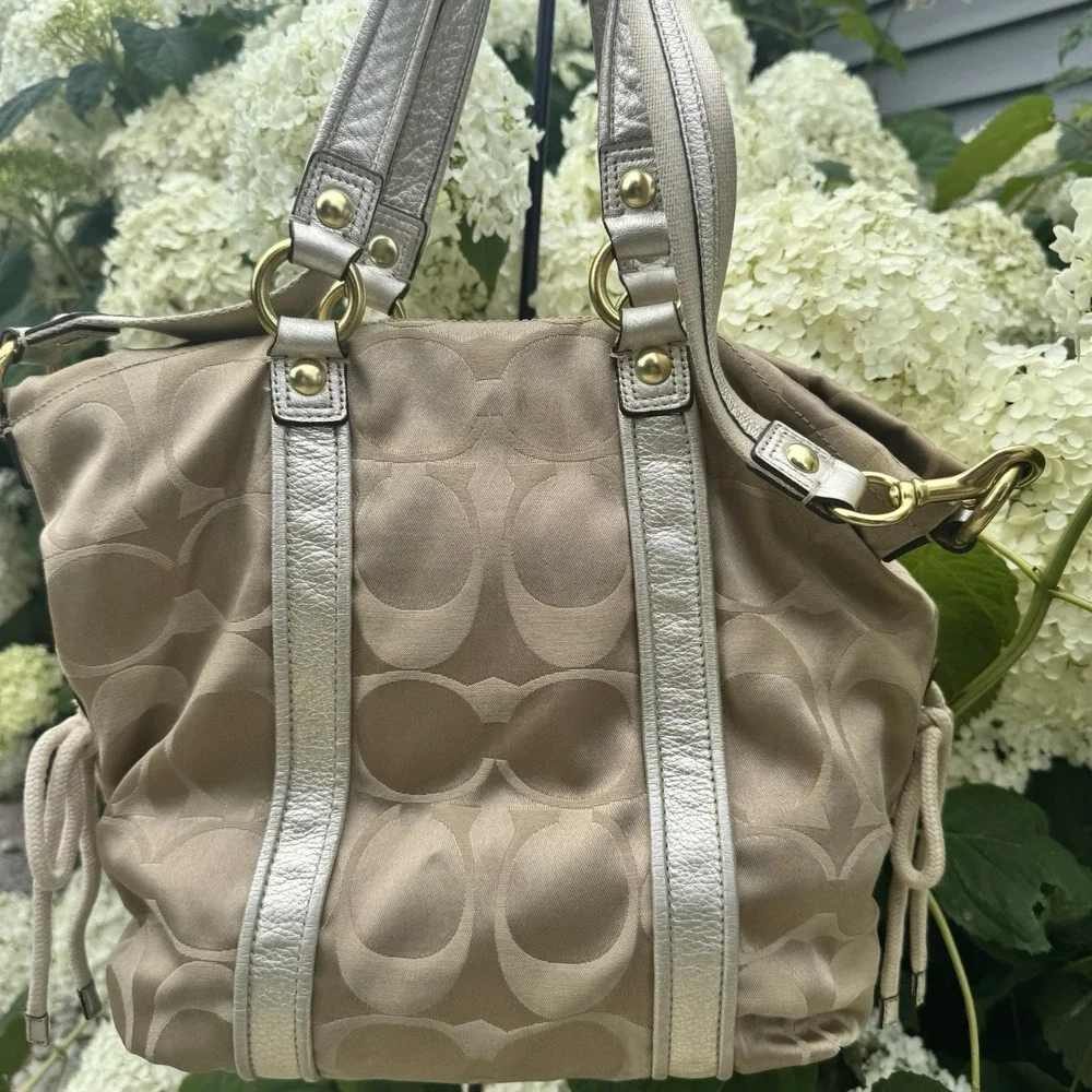 Coach Poppy Signature Tote Bag- Canvas & Leather ~ Beige ~ Gold Toned